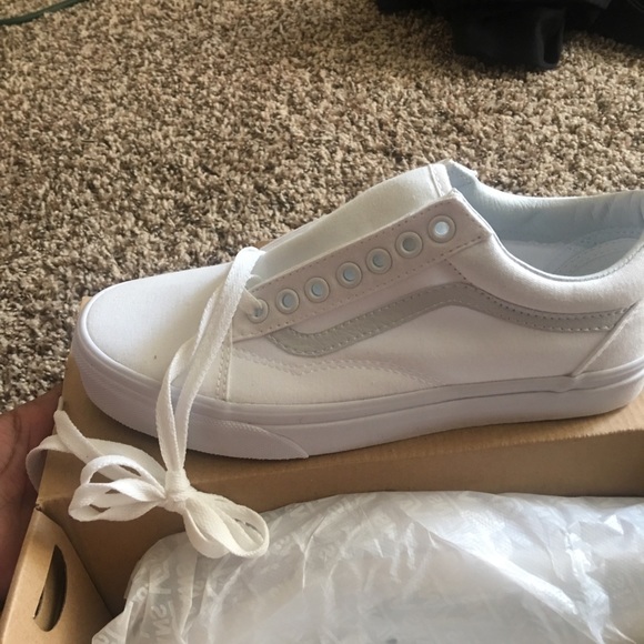 Vans - Picture 2 of 3